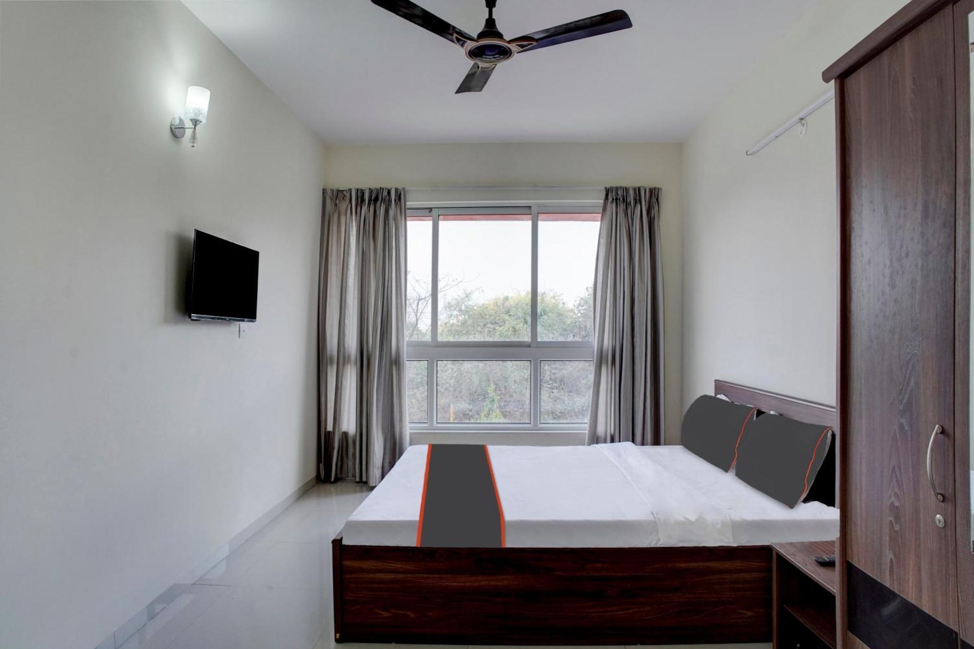 Flagship Santoshi Holiday Home 다볼림 외부 사진